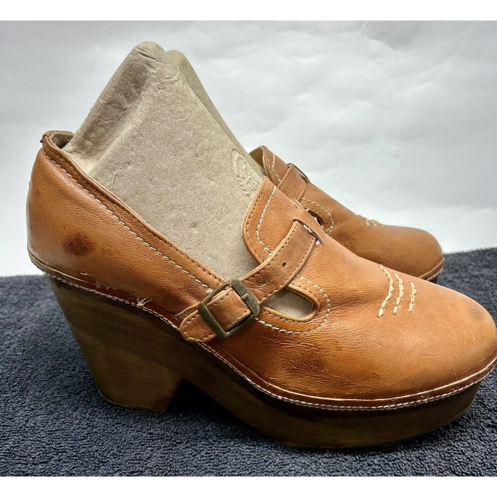 Urban Outfitters Ecote Womens Size 8 Brown Mary Jane Heels